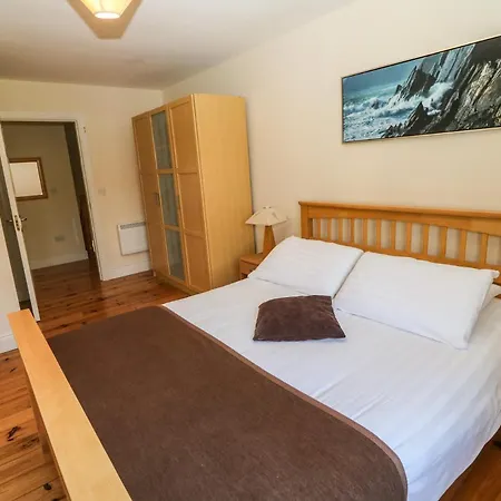 15 Sheen View, 度假居 *